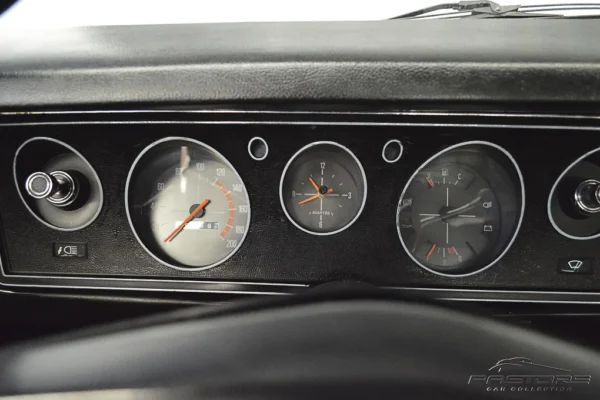 Dodge Le Baron