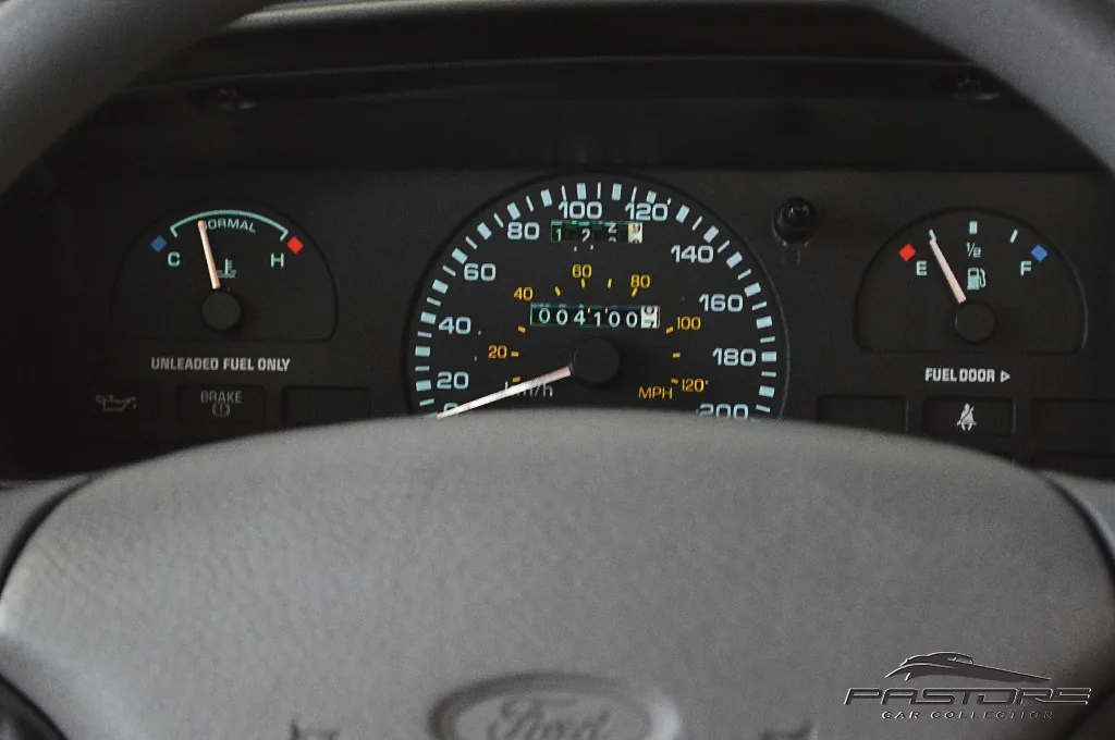 Ford Taurus GL