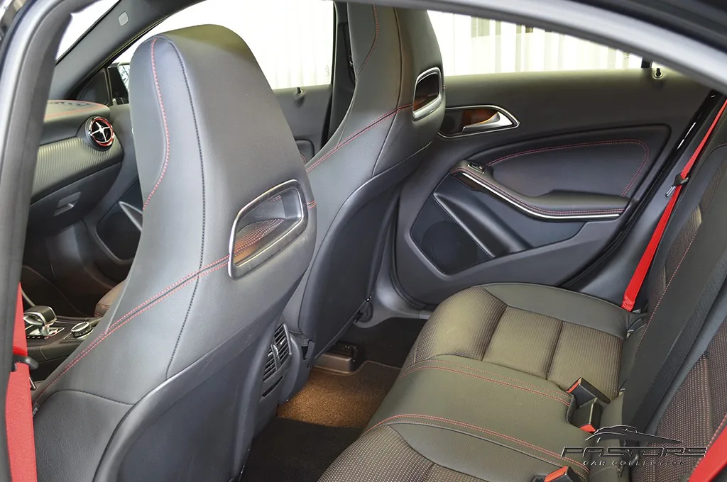 Mercedes-Benz A45 AMG