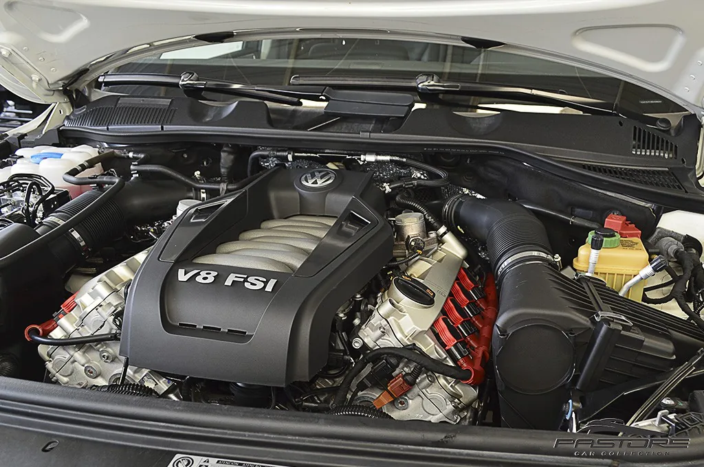 VW Touareg 4.2 V8