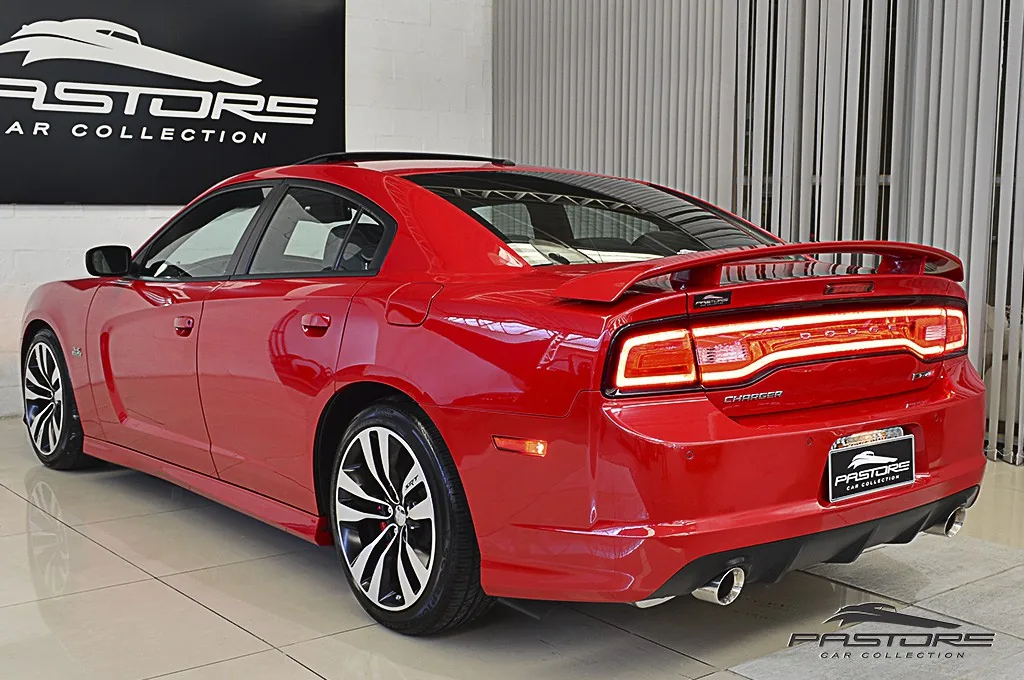 Dodge Charger SRT8