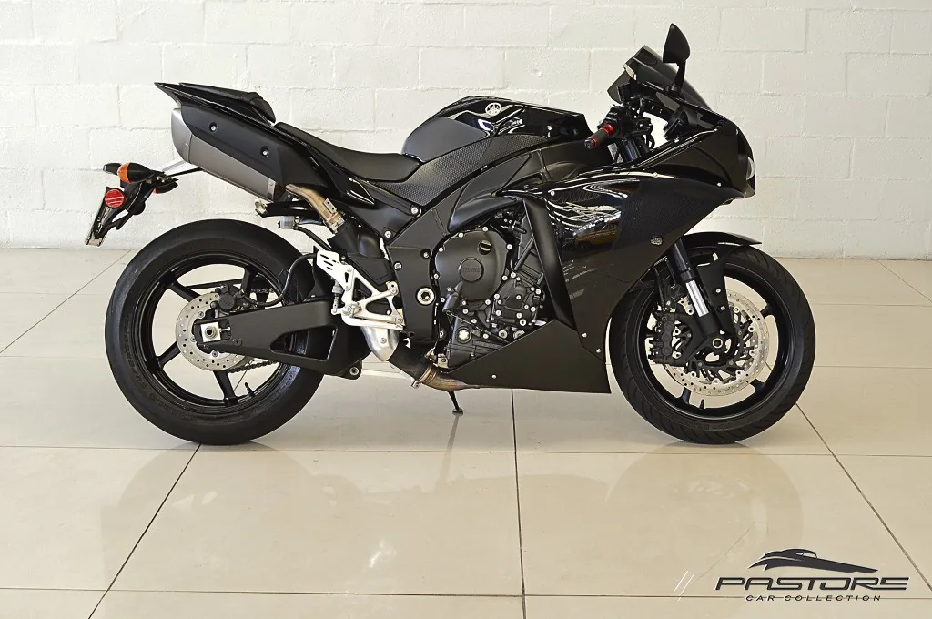 Yamaha YZF R1