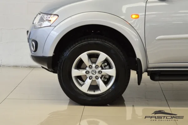 Mitsubishi Pajero Dakar AT