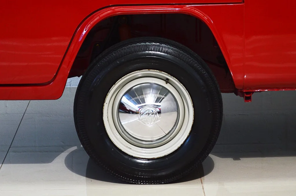 VW Kombi Luxo