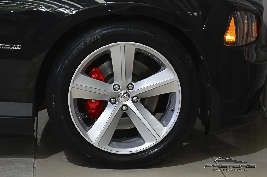 Dodge Charger SRT8