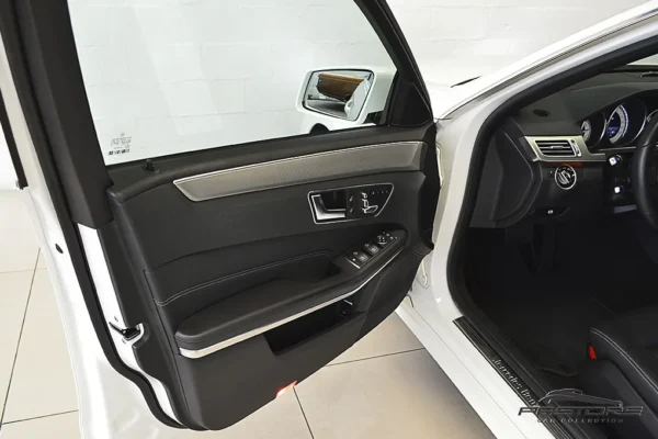Mercedes-Benz E250 Turbo Avantgarde