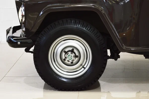 Willys F-75 Pickup