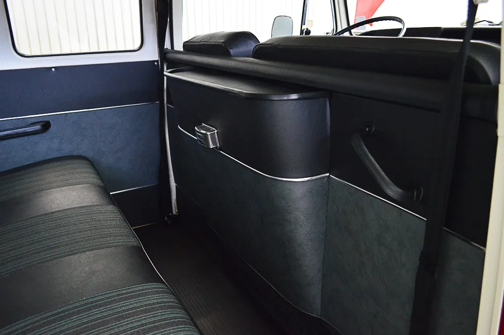 VW Kombi Luxo