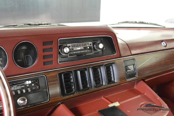 Plymouth Voyager