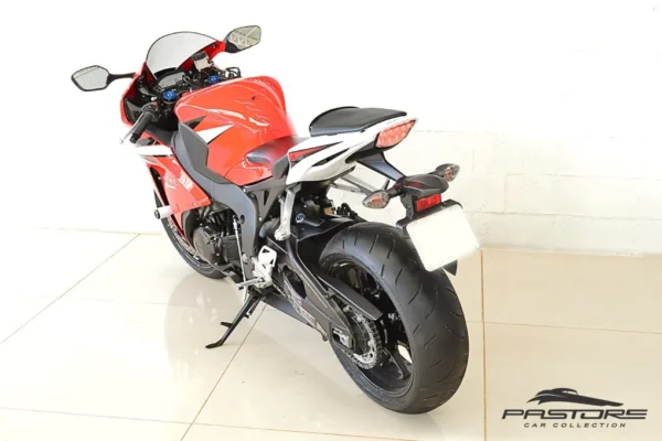 Honda CBR 1000RR Fireblade