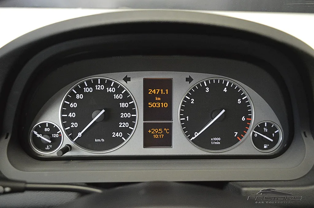 Mercedes-Benz B180 Family Plus