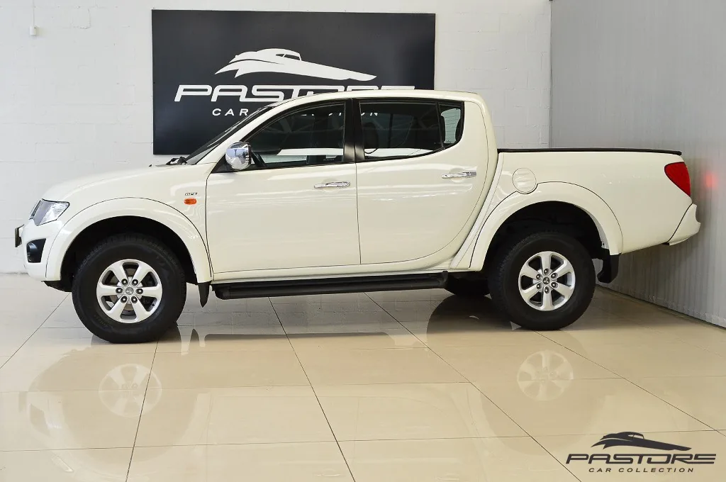 Mitsubishi L200 Triton 3.2D AT