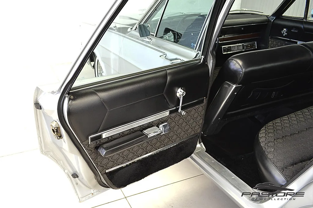 Ford Galaxie Landau