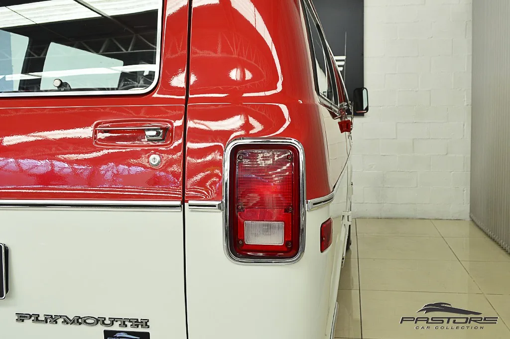 Plymouth Voyager