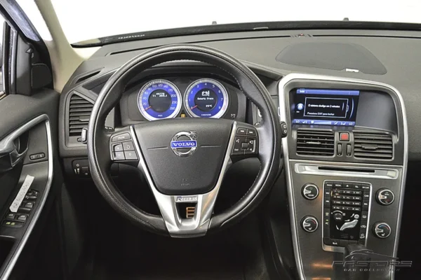 Volvo XC60 T6 R-Design