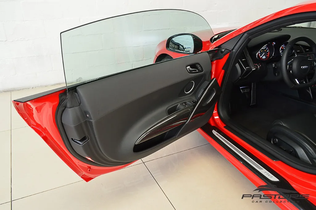 Audi R8 5.2 V10