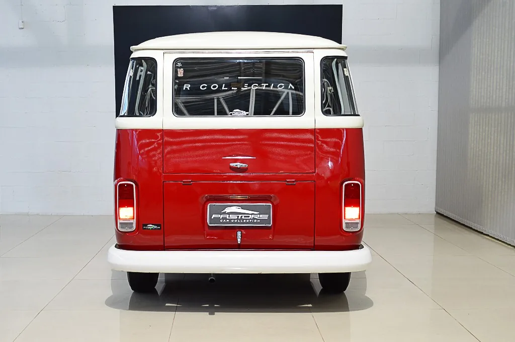 VW Kombi Luxo