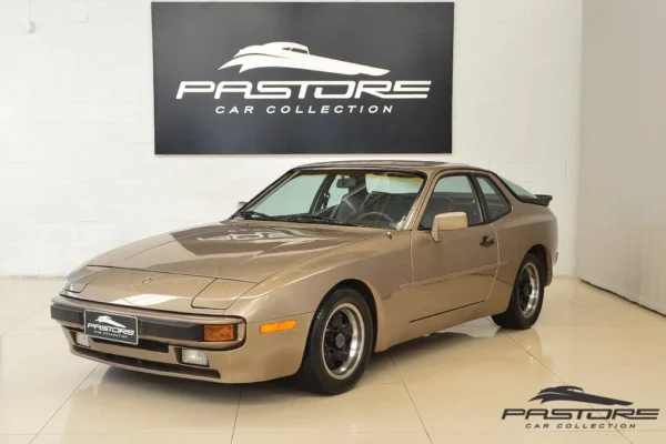 Porsche 944 S2