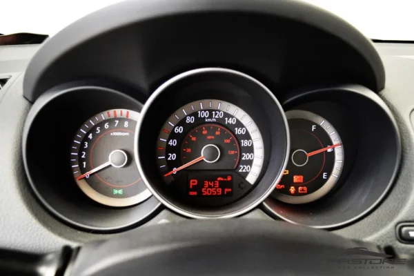Kia Cerato E252