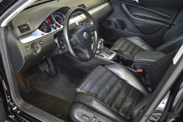 VW Passat Variant 3.2 V6