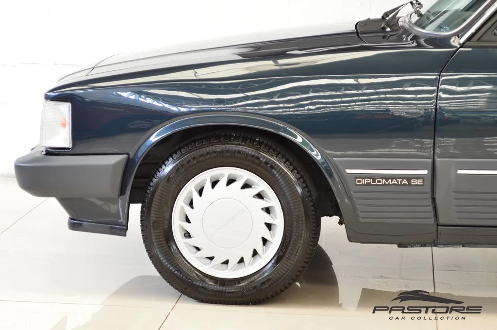 GM Caravan Diplomata SE