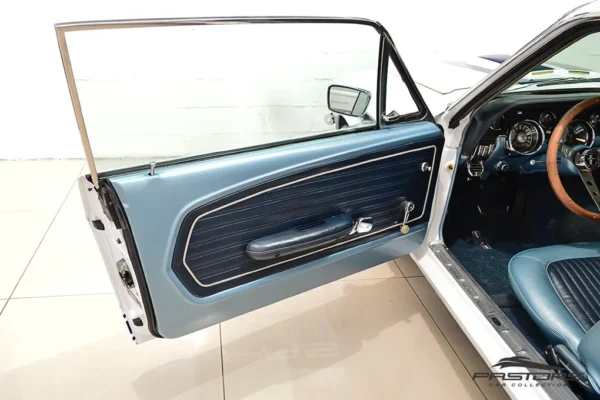 Ford Mustang Hard Top