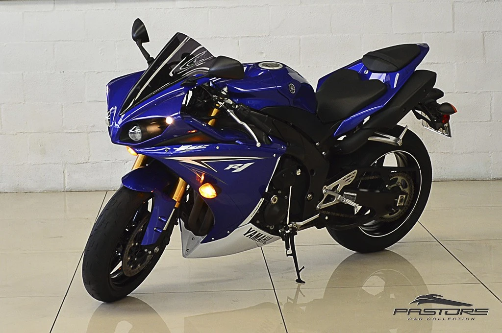 Yamaha YZF R1