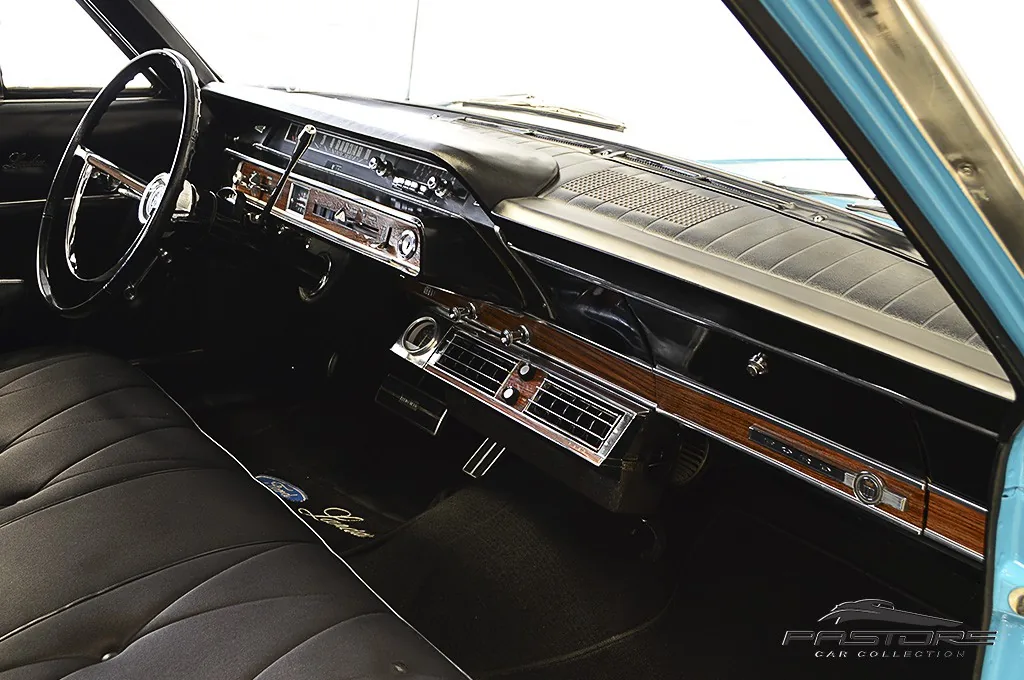 Ford Galaxie LTD