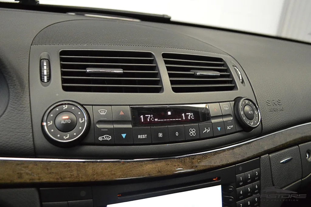 Mercedes-Benz E320 Avantgarde