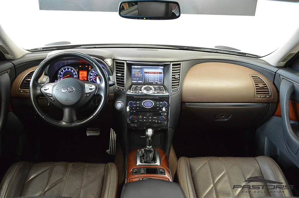 Infiniti FX35 AWD