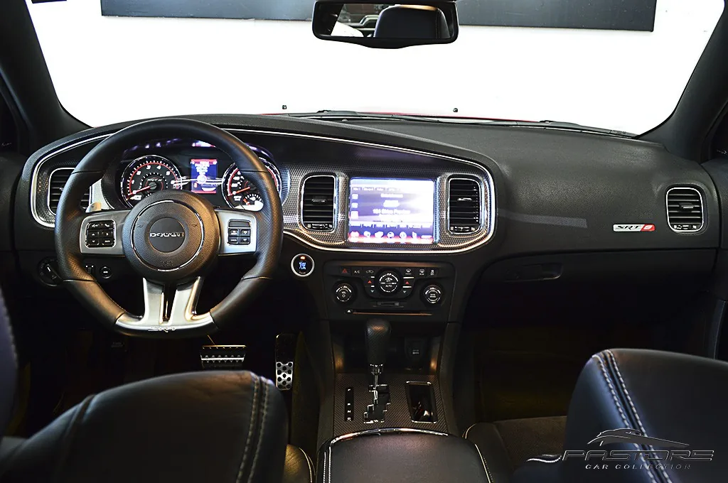 Dodge Charger SRT8