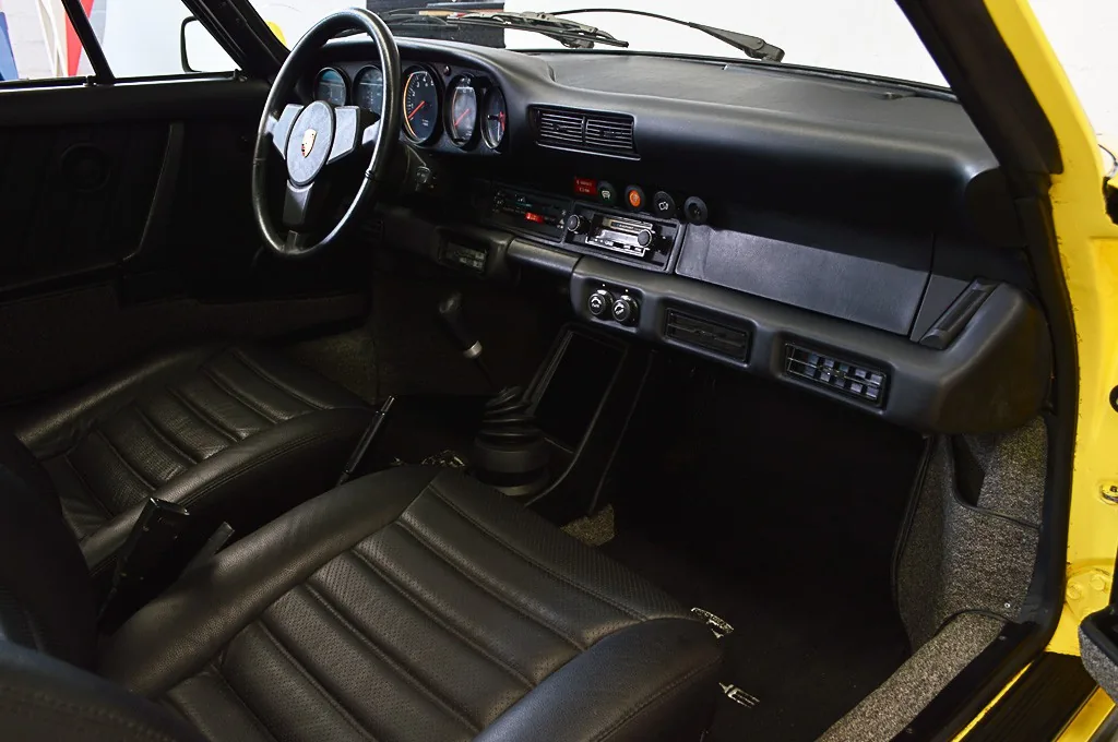 Porsche 911 S Targa