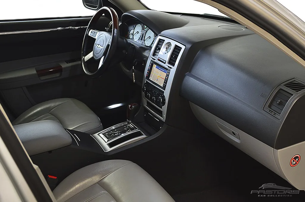 Chrysler 300C 5.7 Hemi