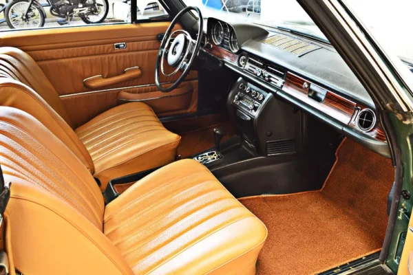 Mercedes-Benz 250CE Automatic
