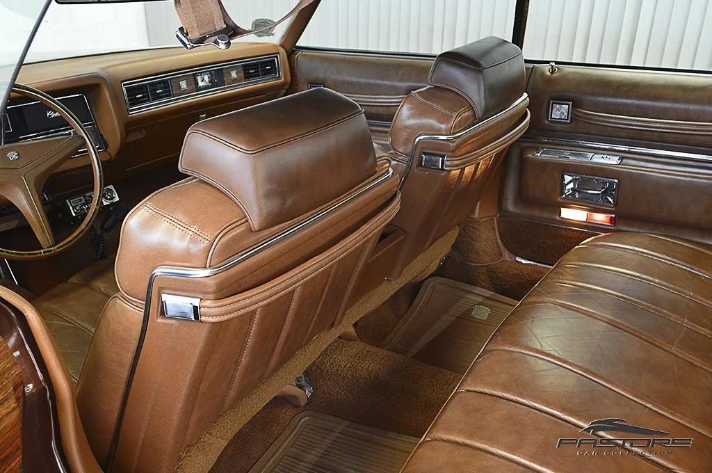 Cadillac Sedan De Ville