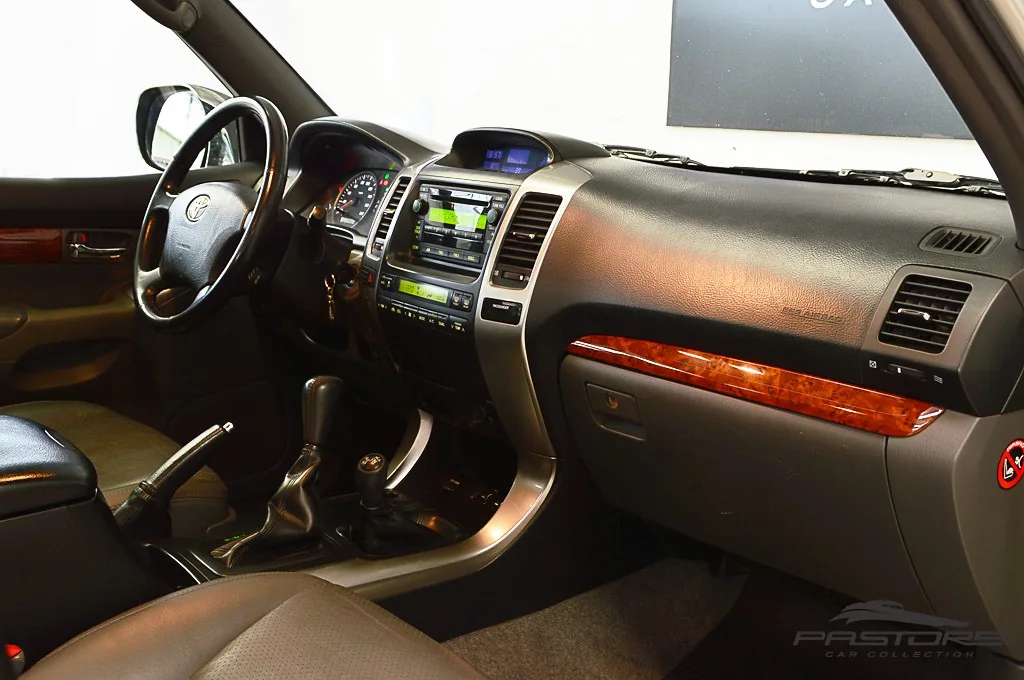 Toyota Land Cruiser Prado VX