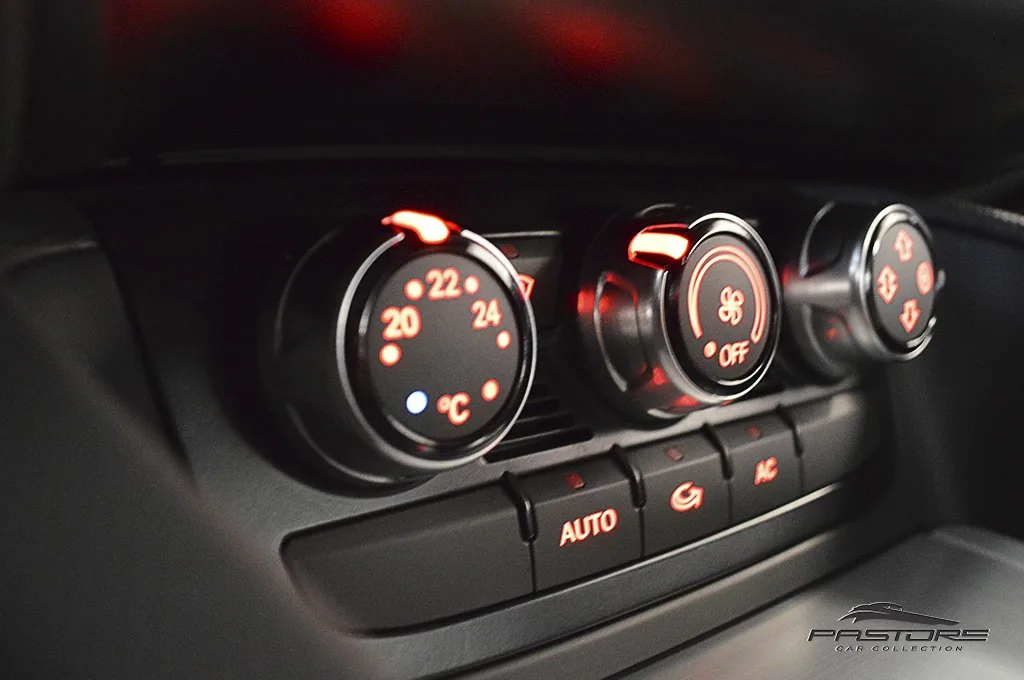 Audi TT White Edition