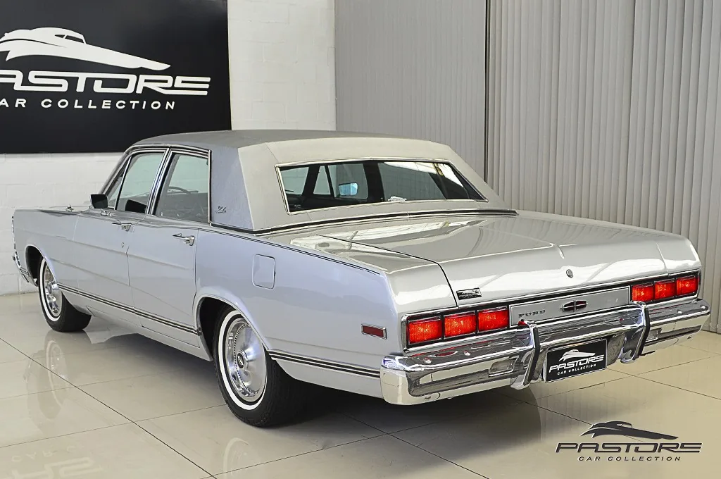 Ford Galaxie Landau