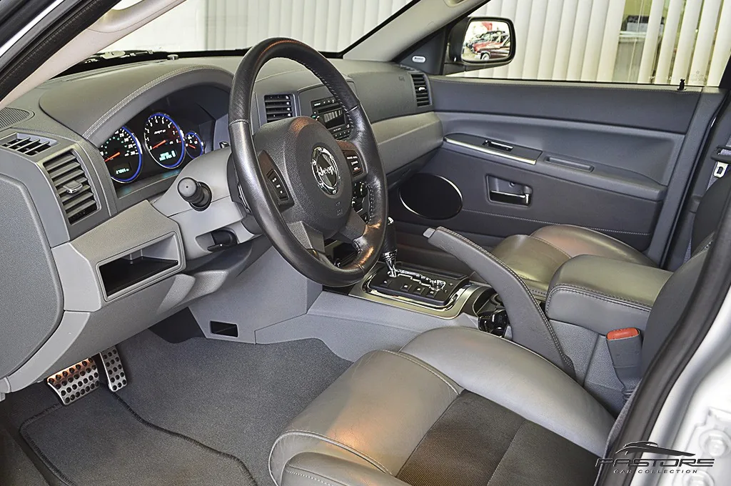 Jeep Grand Cherokee SRT8