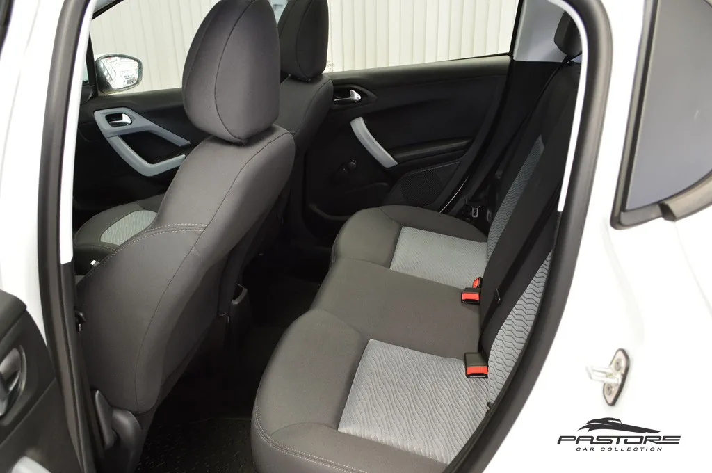Peugeot 208 Allure 1.5