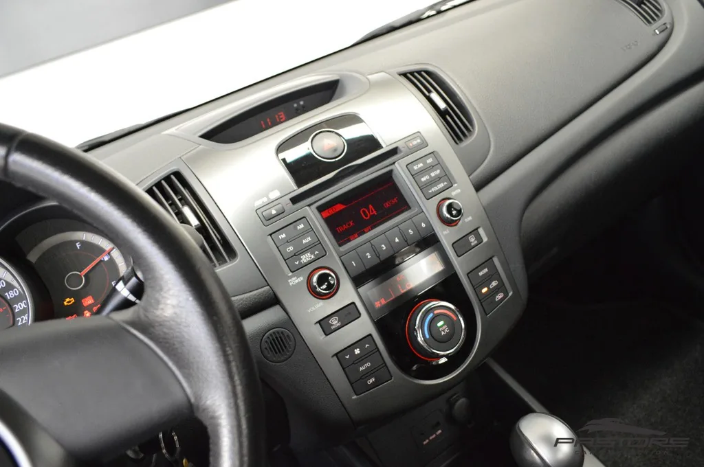 Kia Cerato E252