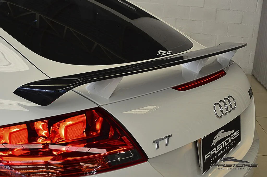 Audi TT White Edition