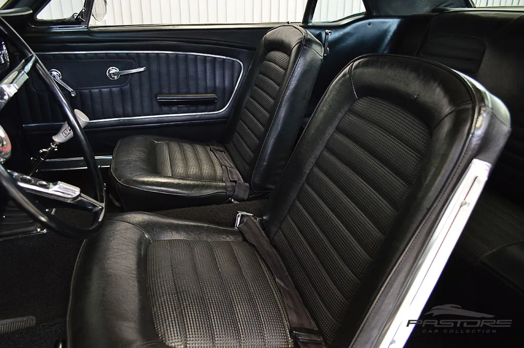 Ford Mustang Hard Top