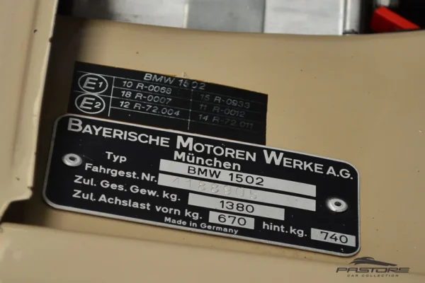 BMW 1502