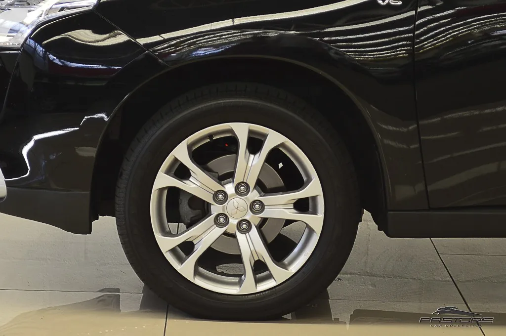 Mitsubishi All New Outlander GT