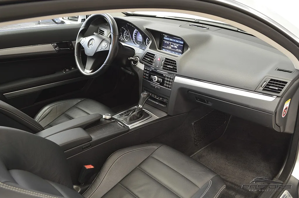 Mercedes-Benz E250 CGI Coupé