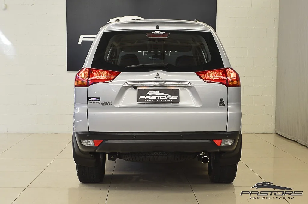 Mitsubishi Pajero Dakar FLEX