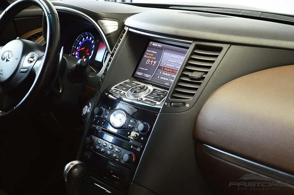 Infiniti FX35 AWD