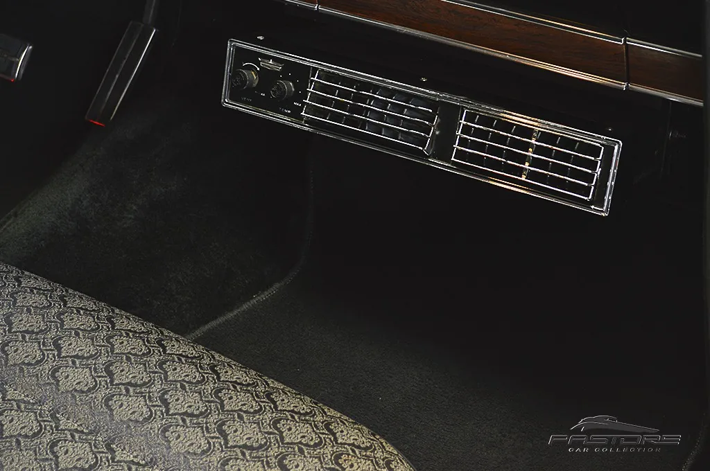 Ford Galaxie Landau