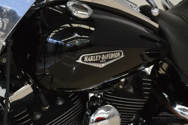 Harley-Davidson Road King Screamin Eagle